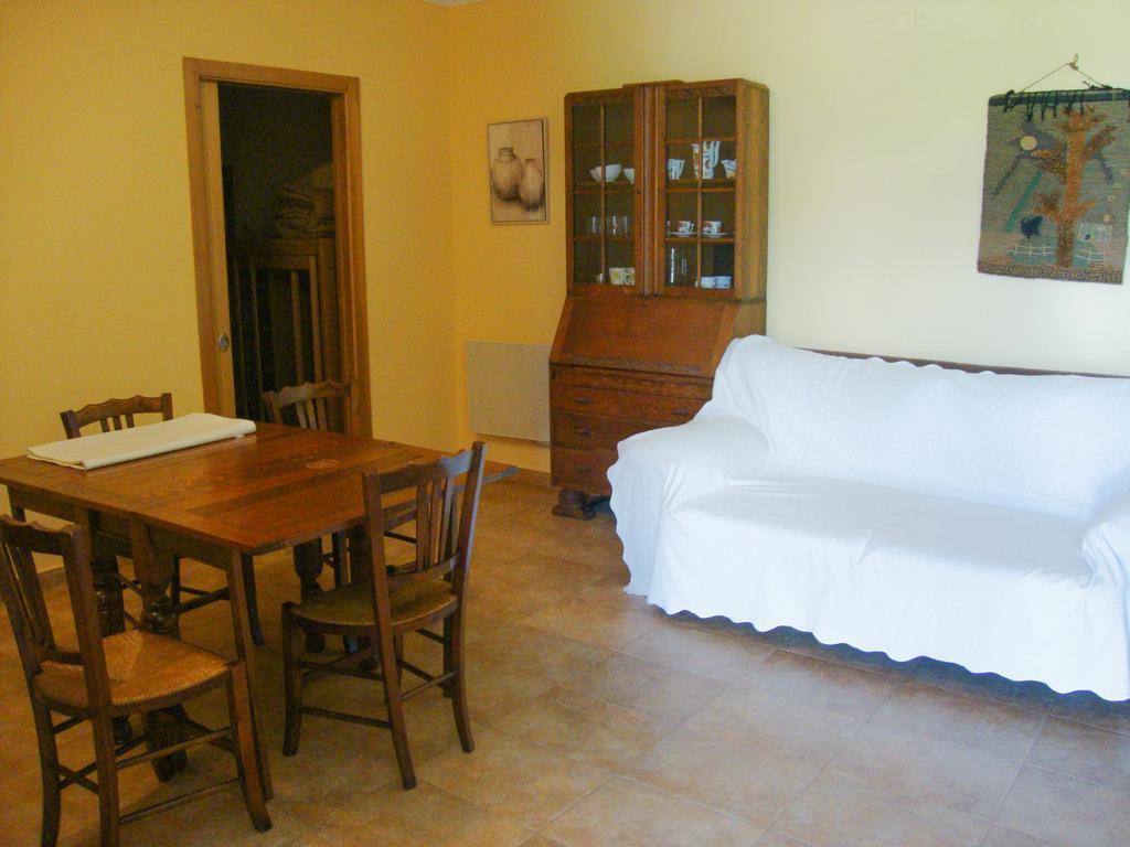 Apartamentos Fandin Ribadeo Rum bild